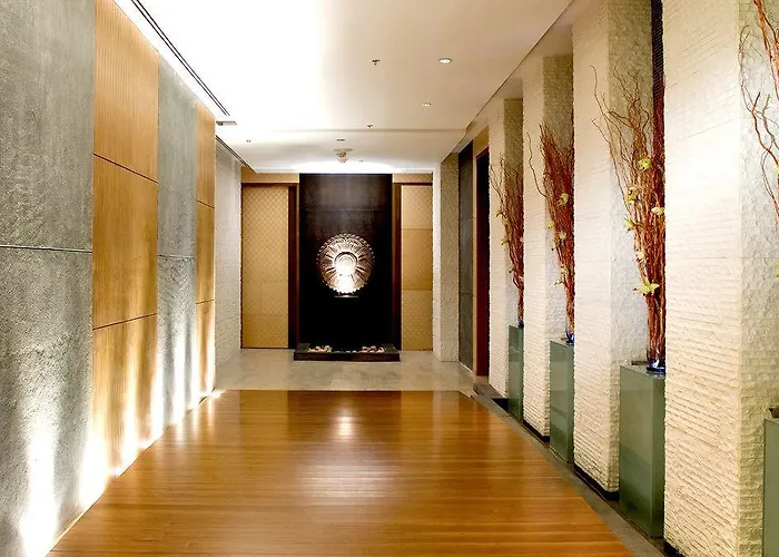 Natural And 5* Bangkok
